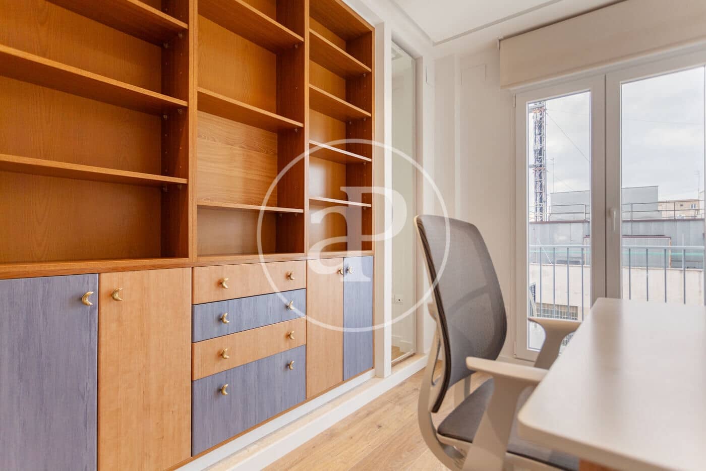 3 sovrum Lägenhet att hyra i Valencia stad - 1 900 € (Ref: 9379116)