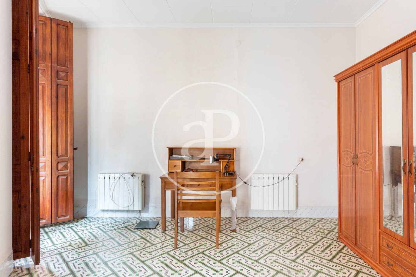 8 bedroom Villa for sale in Burriana / Borriana - € 210,000 (Ref: 9379117)