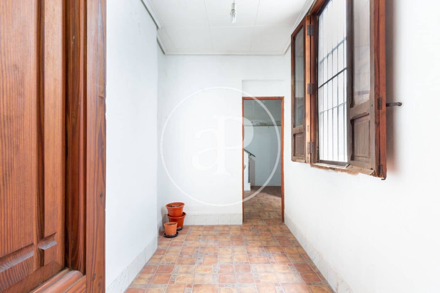 8 bedroom Villa for sale in Burriana / Borriana - € 210,000 (Ref: 9379117)