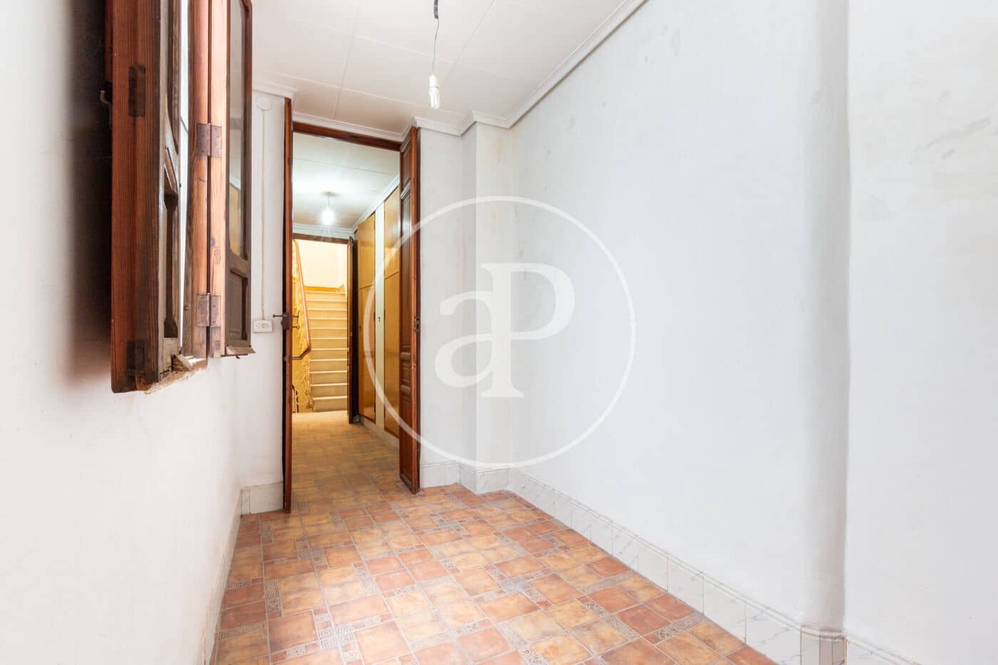 8 bedroom Villa for sale in Burriana / Borriana - € 210,000 (Ref: 9379117)