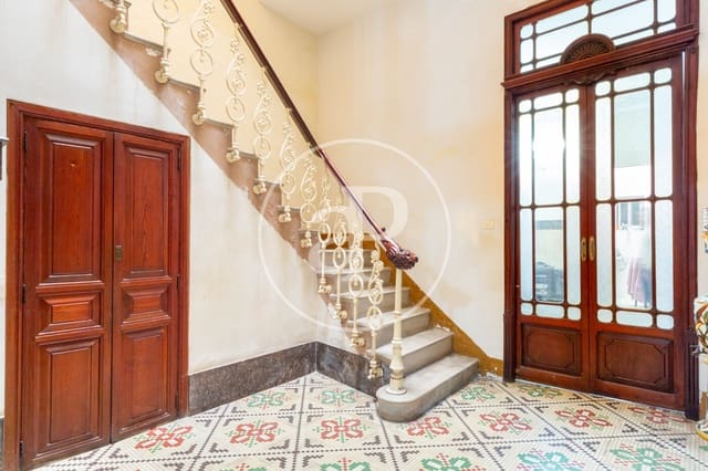 8 bedroom Villa for sale in Burriana / Borriana - € 210,000 (Ref: 9379117)