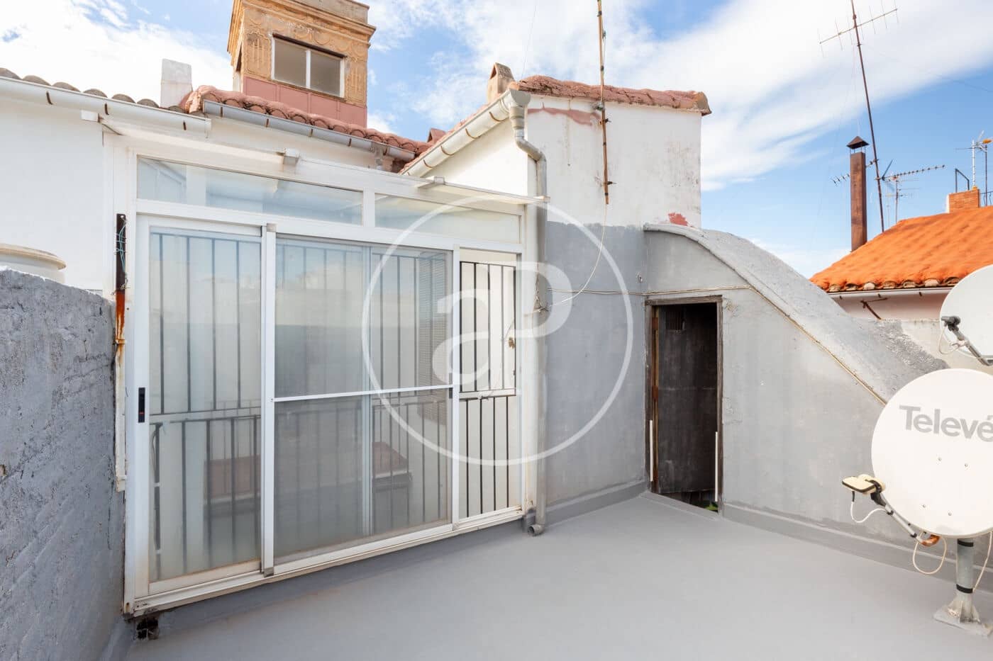 8 bedroom Villa for sale in Burriana / Borriana - € 210,000 (Ref: 9379117)