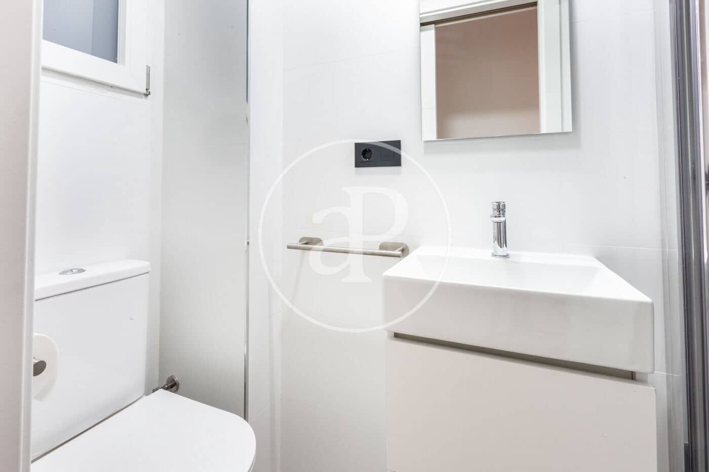 2 makuuhuone Huoneisto vuokrattavana paikassa Valencia kaupunki - 1 350 € (Ref: 9383013)