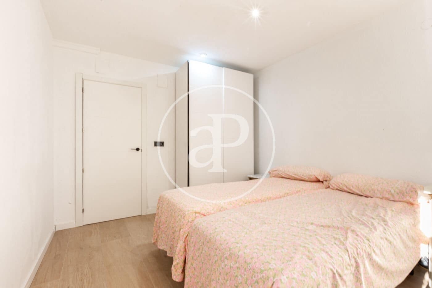 2 makuuhuone Huoneisto vuokrattavana paikassa Valencia kaupunki - 1 350 € (Ref: 9383013)