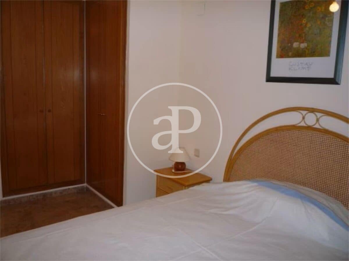 3 bedroom Apartment for rent in Valencia city with pool - € 1,900 (Ref: 9383019)
