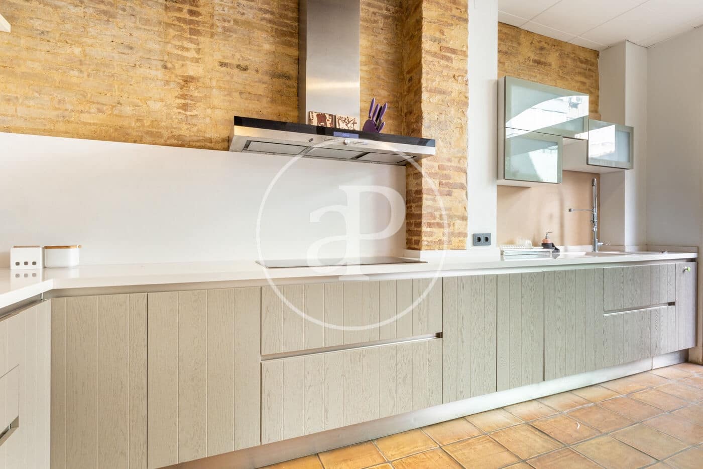 5 bedroom Villa for rent in Valencia city - € 3,900 (Ref: 9385690)