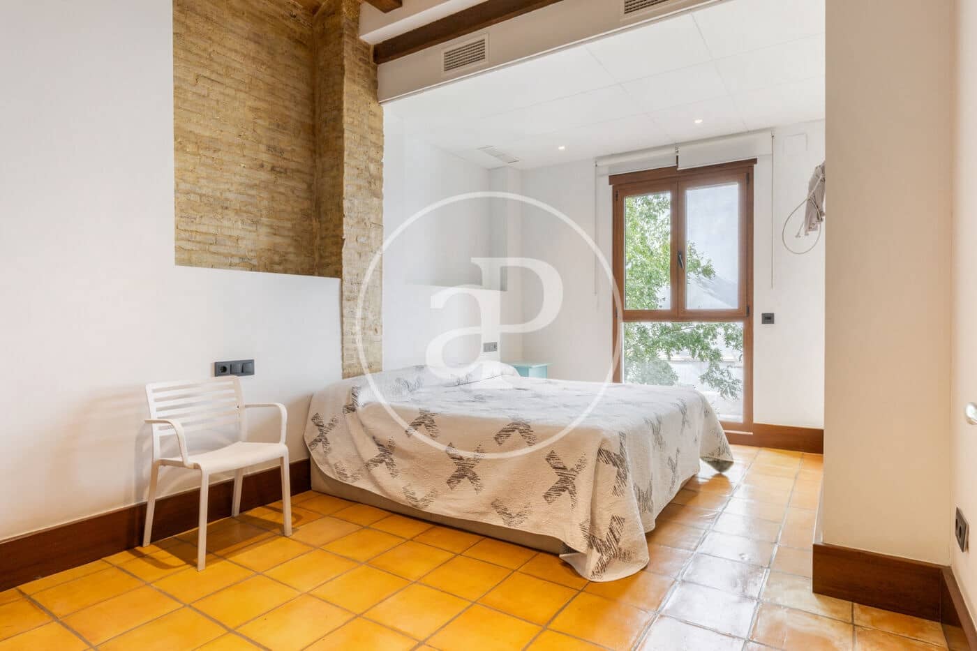 5 bedroom Villa for rent in Valencia city - € 3,900 (Ref: 9385690)