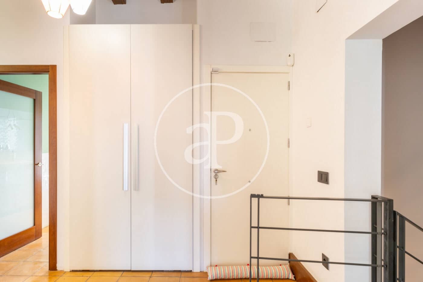 5 bedroom Villa for rent in Valencia city - € 3,900 (Ref: 9385690)