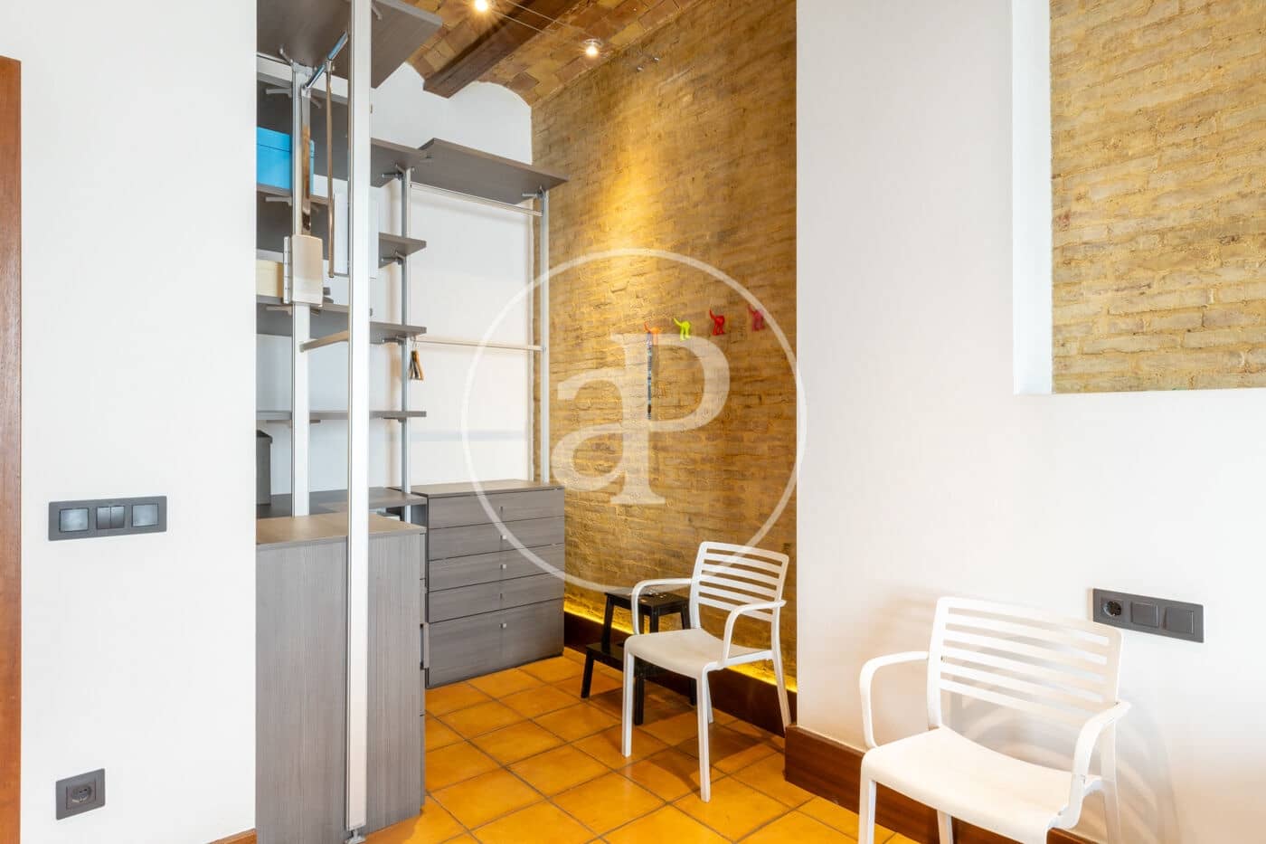 5 bedroom Villa for rent in Valencia city - € 3,900 (Ref: 9385690)