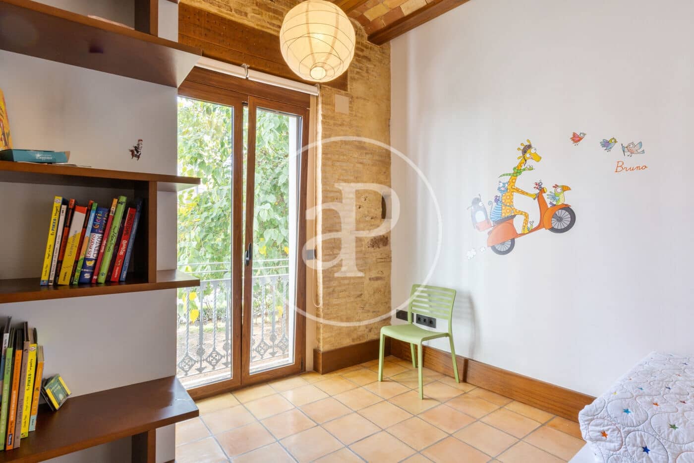 5 bedroom Villa for rent in Valencia city - € 3,900 (Ref: 9385690)