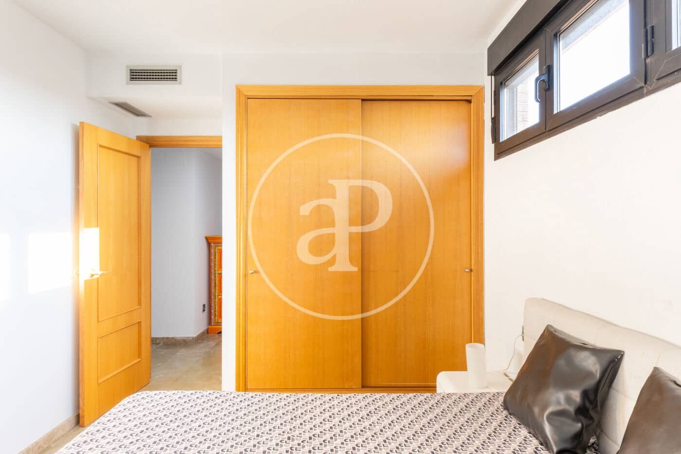 4 sypialnia Apartament do wynajęcia w Miasto Walencja z basenem - 3 000 € (Ref: 9385692)