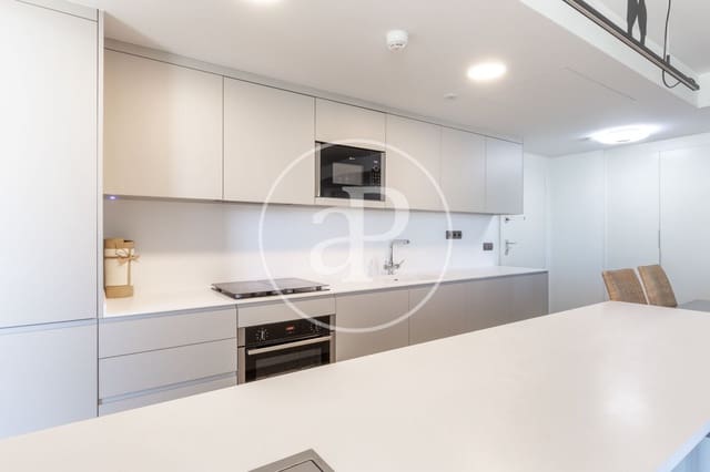 3 bedroom Apartment for rent in Benicalap, Valencia city with pool - € 3,900 (Ref: 9387995)