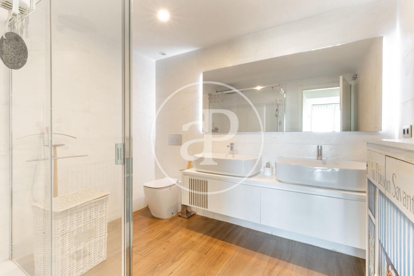 3 bedroom Apartment for rent in Valencia city with pool - € 3,900 (Ref: 9387995)