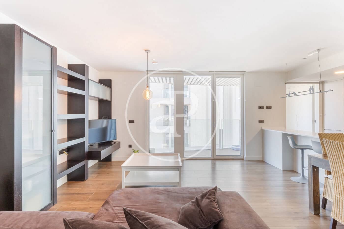 3 bedroom Apartment for rent in Valencia city with pool - € 3,900 (Ref: 9387995)