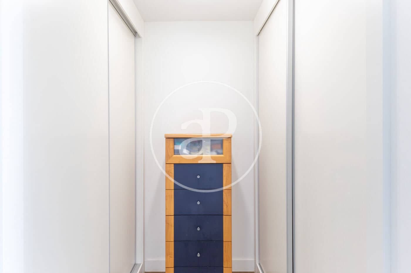 3 bedroom Apartment for rent in Valencia city with pool - € 3,900 (Ref: 9387995)