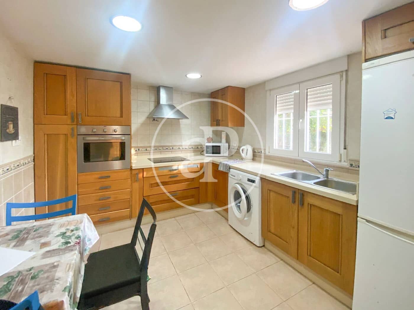 4 slaapkamer Villa te koop in Lliria met zwembad - € 272.000 (Ref: 9387996)