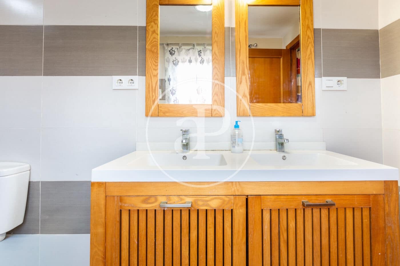 4 soveværelse Villa til salg i Lliria med swimmingpool - € 272.000 (Ref: 9387996)