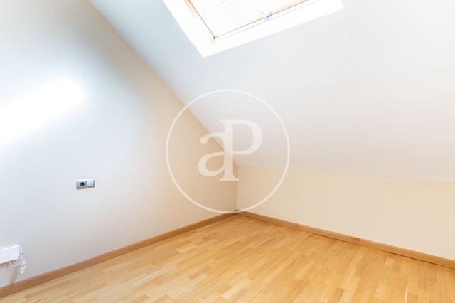 3 sypialnia Penthouse do wynajęcia w Russafa, Miasto Walencja - 3 000 € (Ref: 9387998)