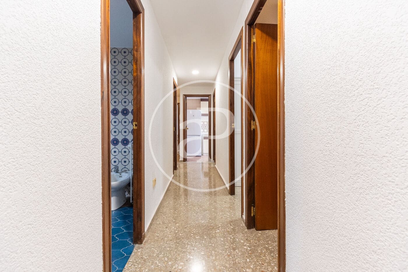 4 soverom Leilighet til leie i Valencia by - € 1 300 (Ref: 9388002)