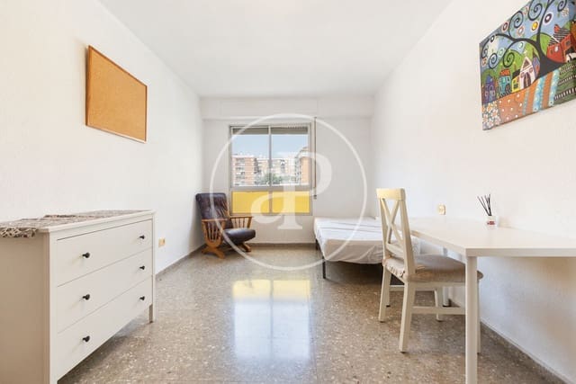 Appartement de 4 chambres à louer à Marxalenes, Valence ville - 1 300 € (Ref: 9388002)