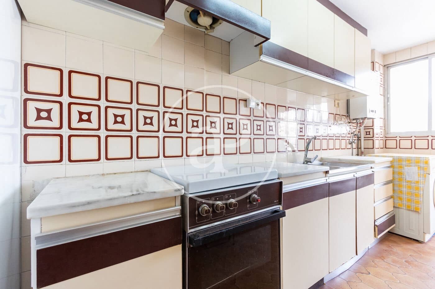 4 soverom Leilighet til leie i Valencia by - € 1 300 (Ref: 9388002)