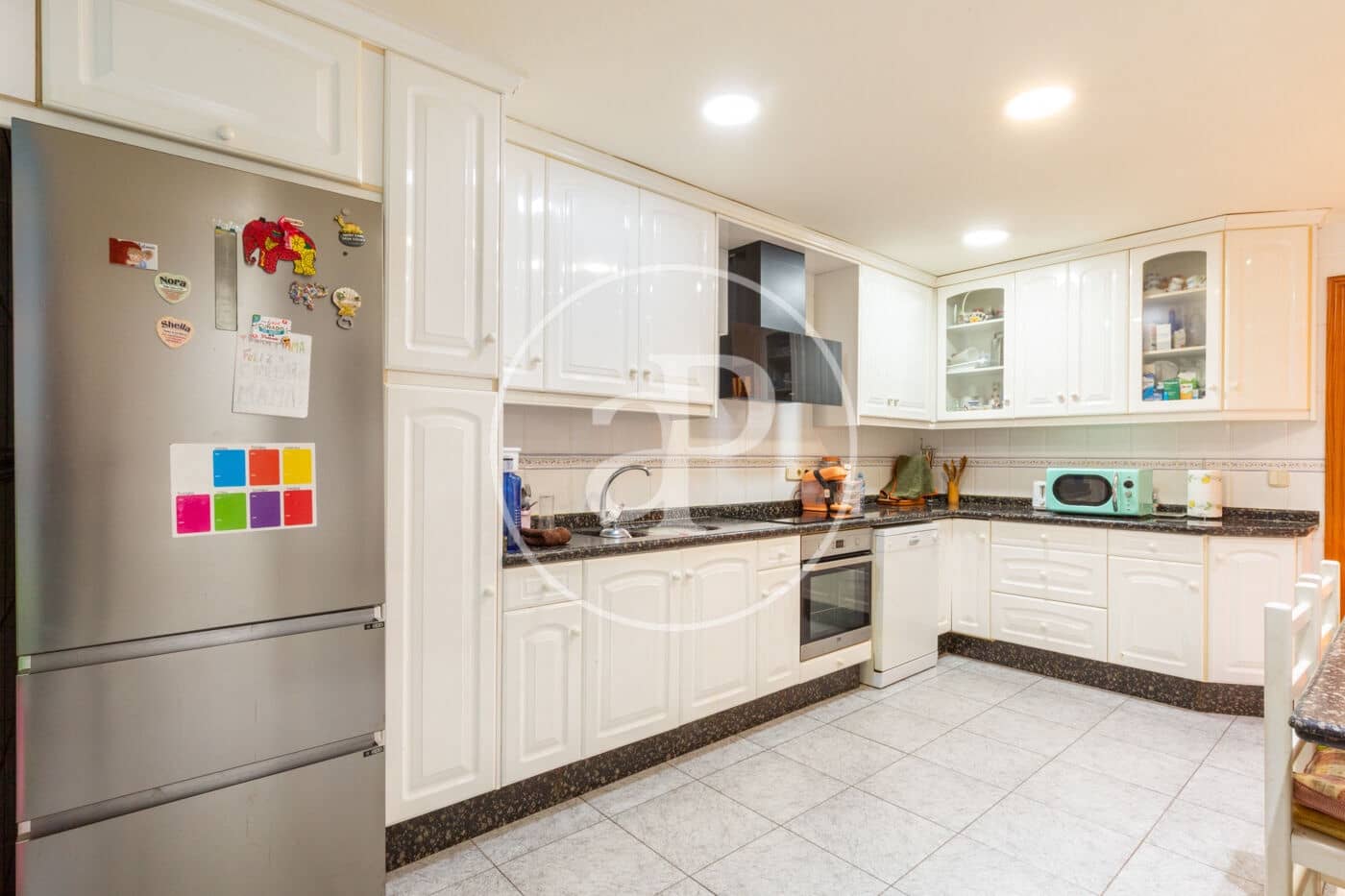 7 bedroom Villa for sale in Serra with pool - € 665,000 (Ref: 9390969)