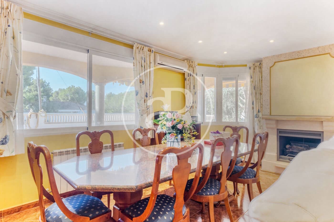 7 bedroom Villa for sale in Serra with pool - € 665,000 (Ref: 9390969)