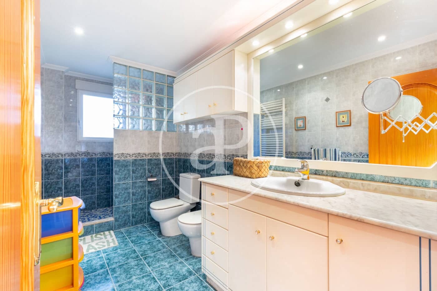 7 bedroom Villa for sale in Serra with pool - € 665,000 (Ref: 9390969)