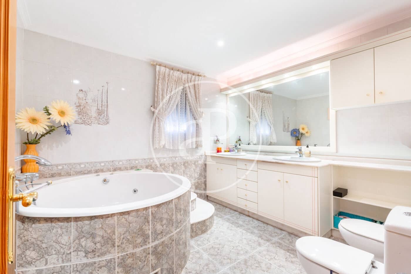 7 bedroom Villa for sale in Serra with pool - € 665,000 (Ref: 9390969)