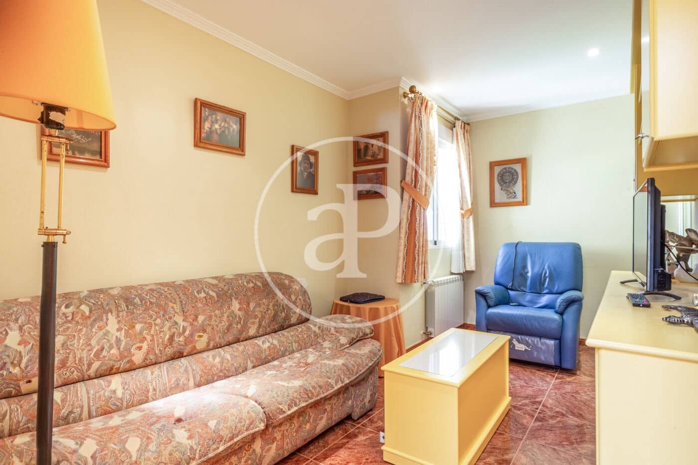 7 bedroom Villa for sale in Serra with pool - € 665,000 (Ref: 9390969)