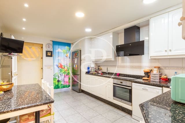 7 soverom Villa til salgs i Serra med svømmebasseng - € 665 000 (Ref: 9390969)