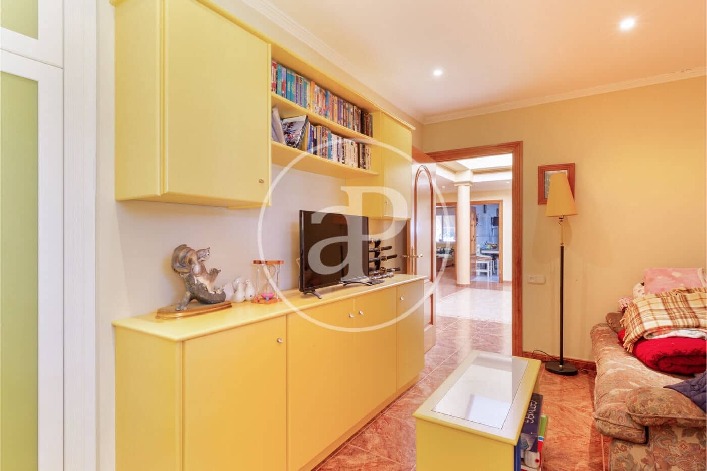 7 bedroom Villa for sale in Serra with pool - € 665,000 (Ref: 9390969)