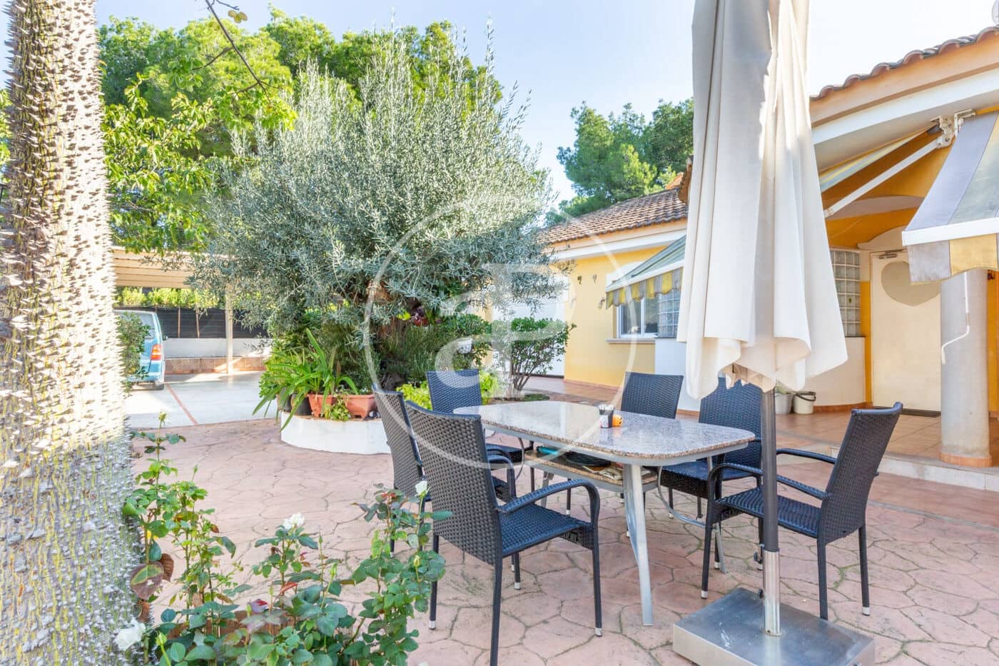 7 bedroom Villa for sale in Serra with pool - € 665,000 (Ref: 9390969)