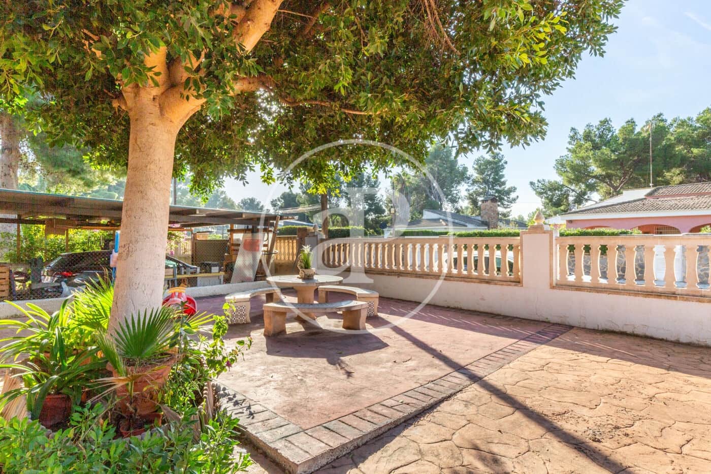 7 bedroom Villa for sale in Serra with pool - € 665,000 (Ref: 9390969)