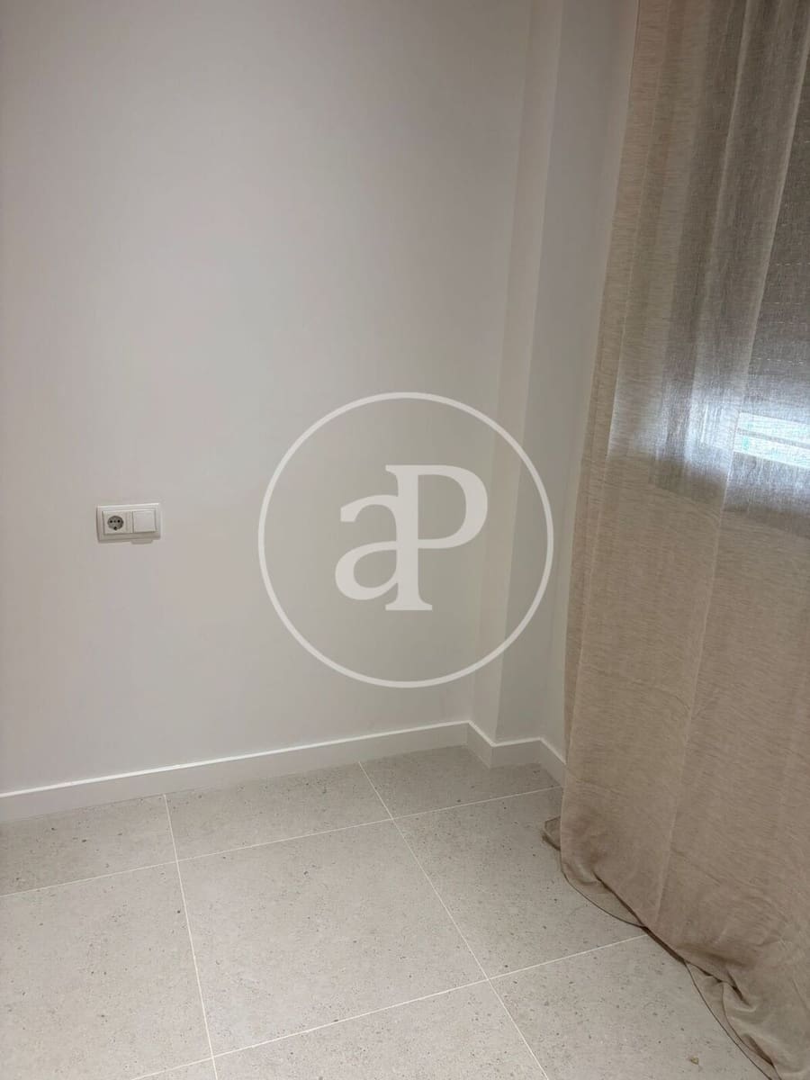 2 soveværelse Villa til leje i Torrent med swimmingpool - € 1.400 (Ref: 9396090)