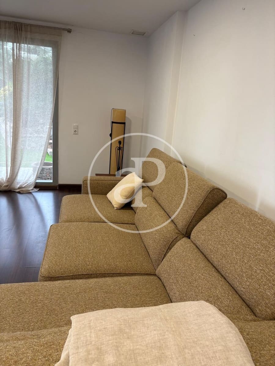 3 camera da letto Villa da affittare in Torrent con piscina - 3.000 € (Rif: 9396092)