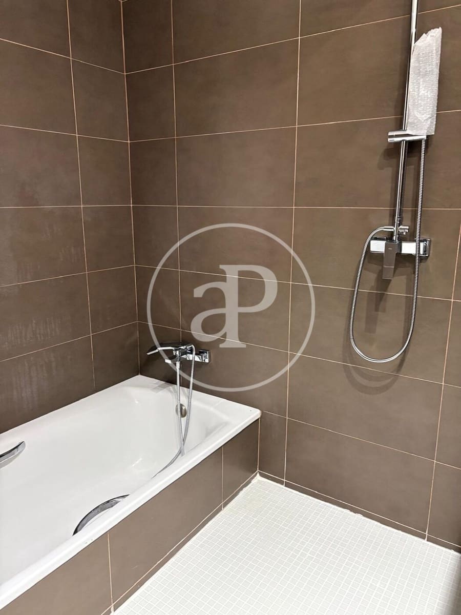 3 camera da letto Villa da affittare in Torrent con piscina - 3.000 € (Rif: 9396092)