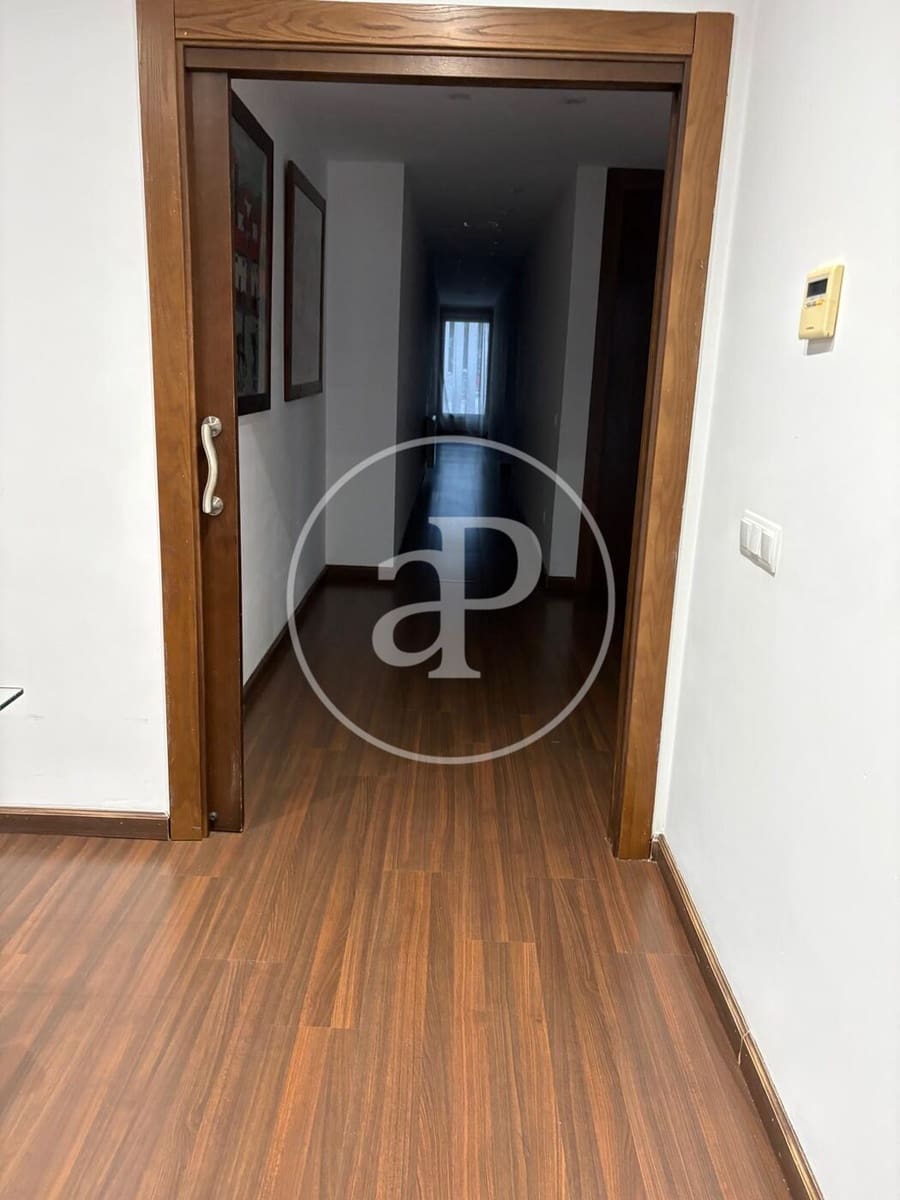 3 camera da letto Villa da affittare in Torrent con piscina - 3.000 € (Rif: 9396092)