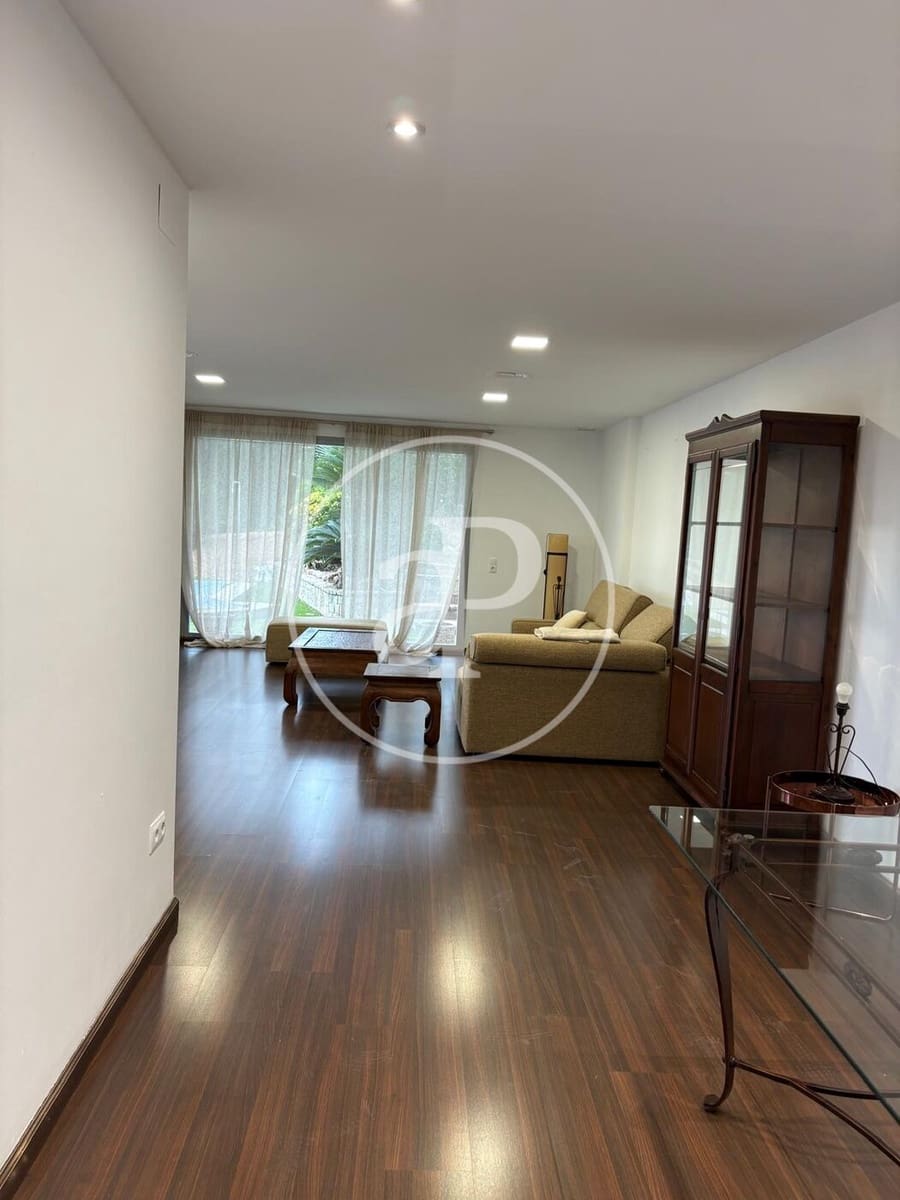 3 camera da letto Villa da affittare in Torrent con piscina - 3.000 € (Rif: 9396092)