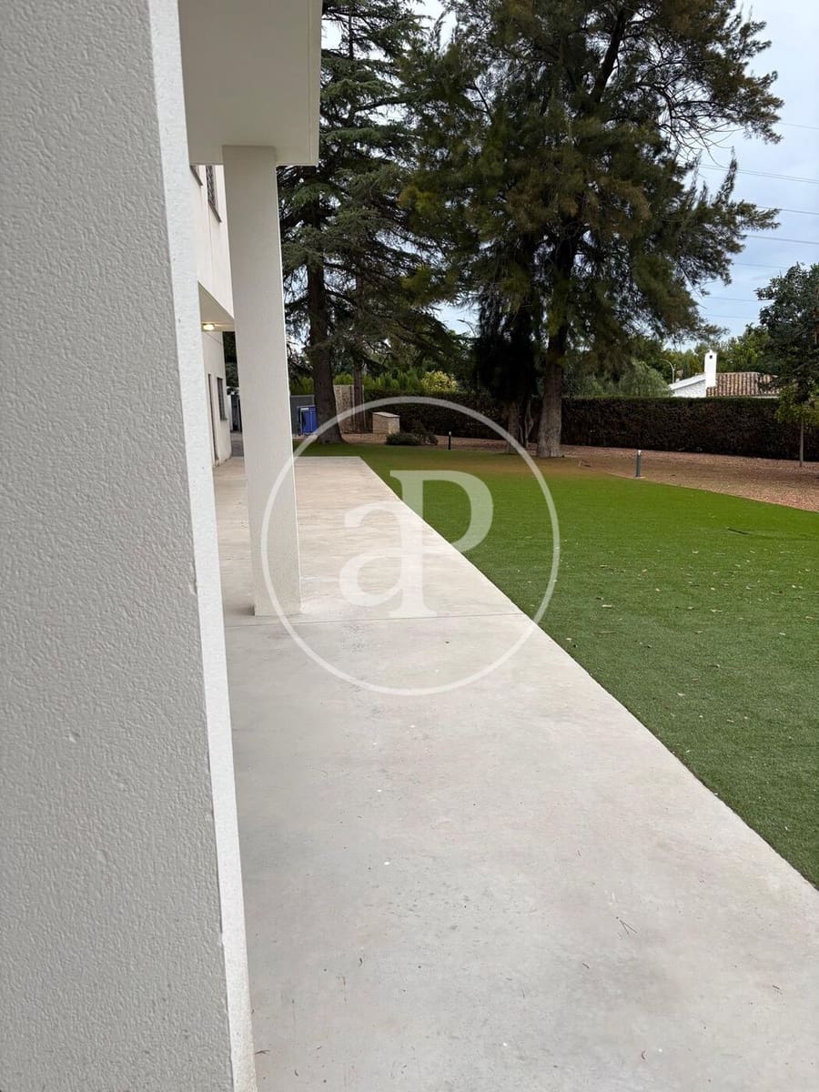 3 camera da letto Villa da affittare in Torrent con piscina - 3.000 € (Rif: 9396092)