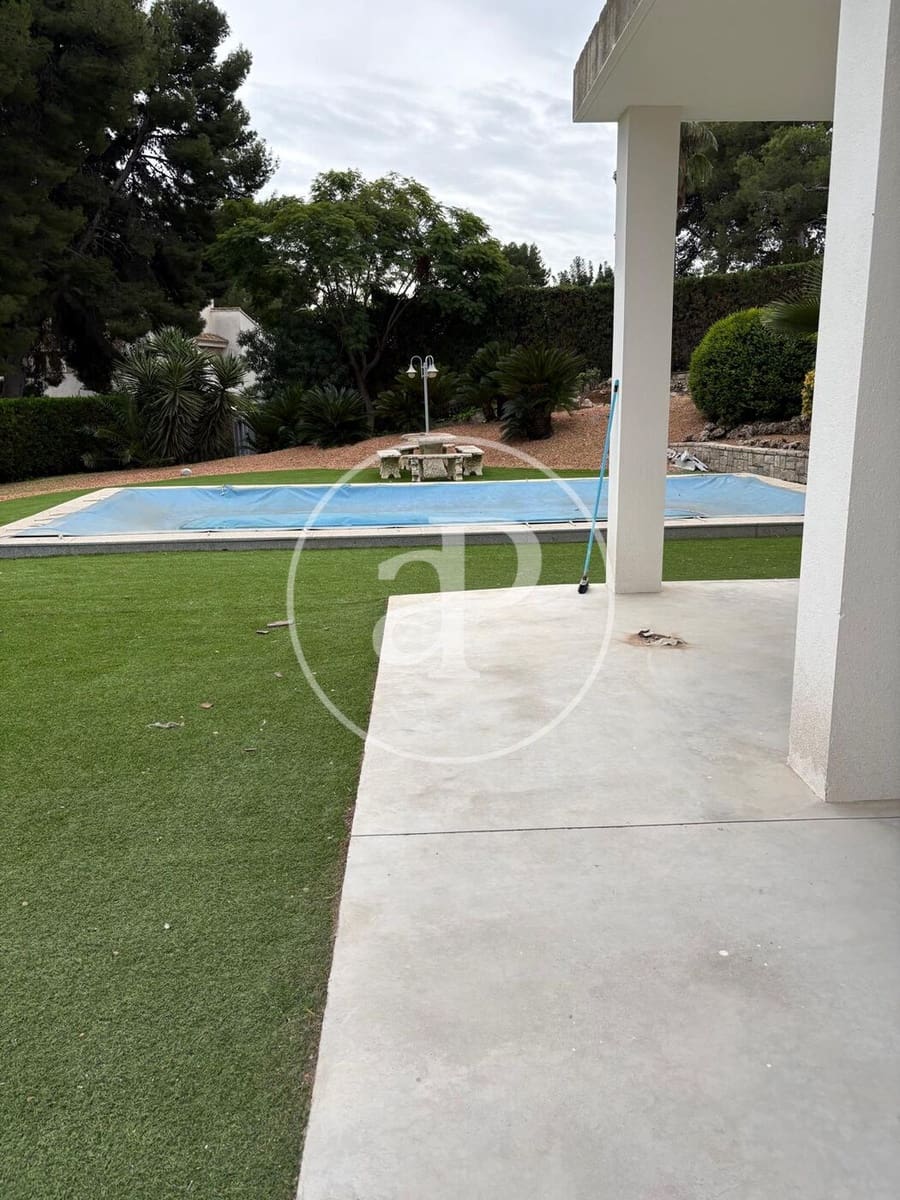 3 camera da letto Villa da affittare in Torrent con piscina - 3.000 € (Rif: 9396092)