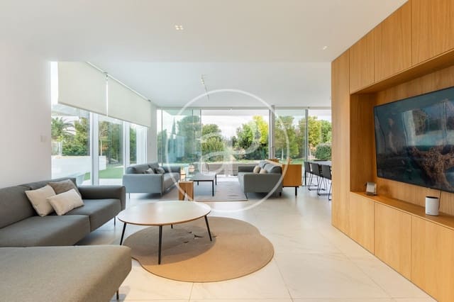 6 bedroom Villa for rent in Bétera with pool - € 15,000 (Ref: 9401169)