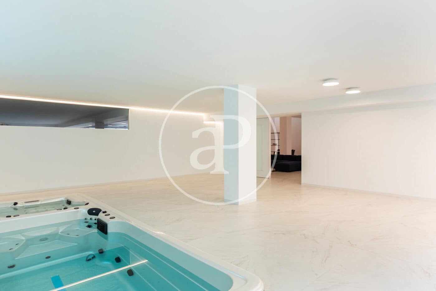 6 soveværelse Villa til leje i Betera med swimmingpool - € 15.000 (Ref: 9401169)