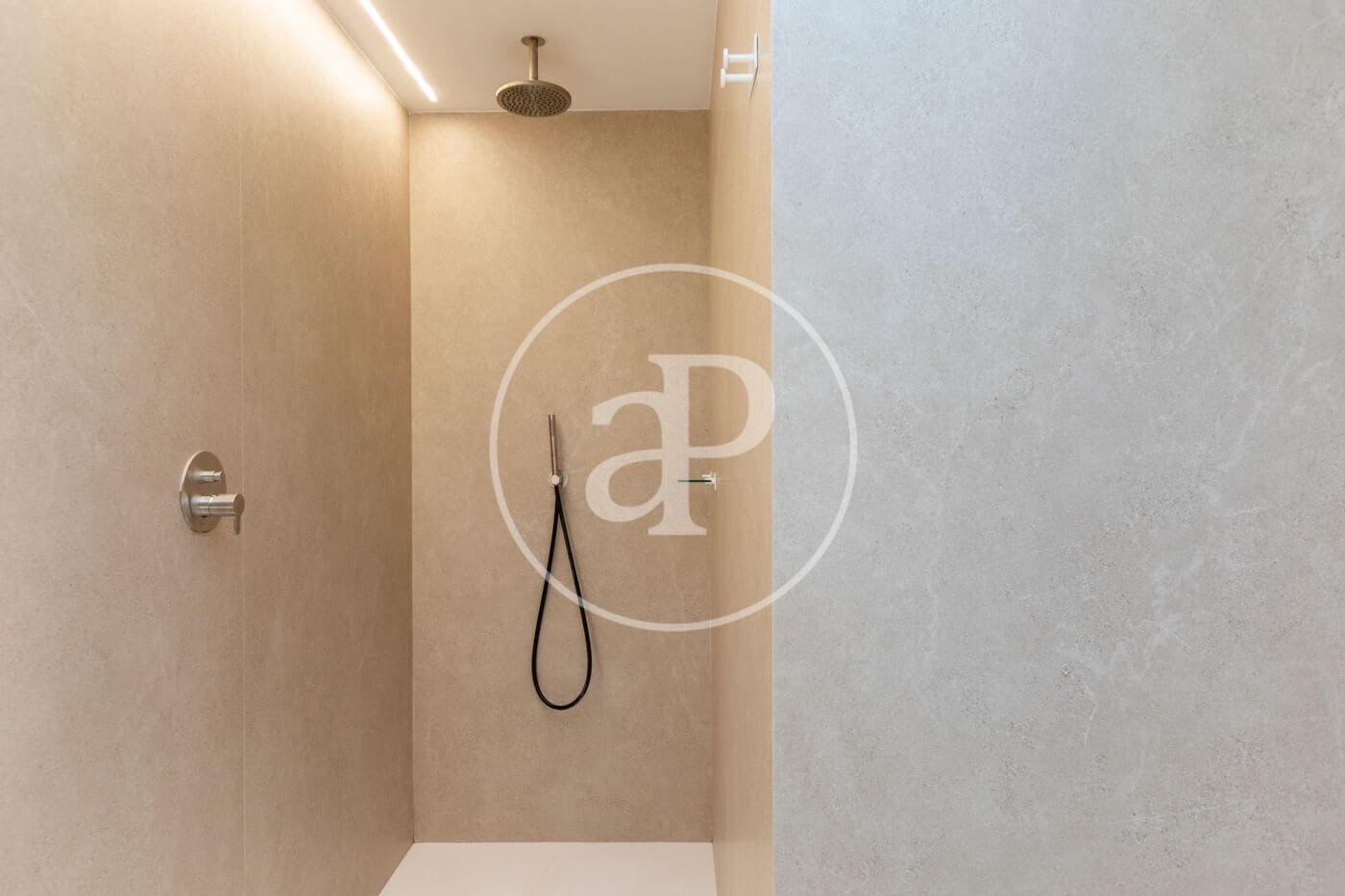 6 soveværelse Villa til leje i Betera med swimmingpool - € 15.000 (Ref: 9401169)