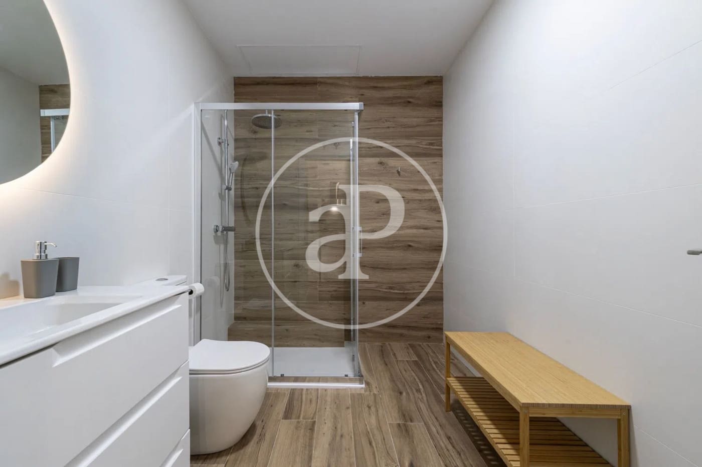 1 bedroom Villa for rent in Valencia city - € 1,100 (Ref: 9401171)