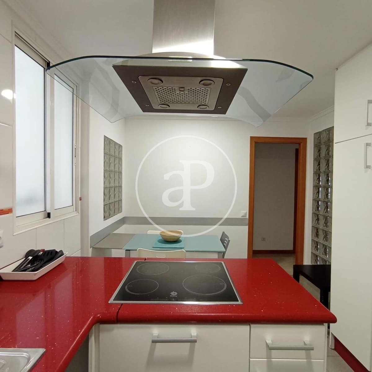 3 soveværelse Lejlighed til leje i Valencia by - € 1.600 (Ref: 9403482)