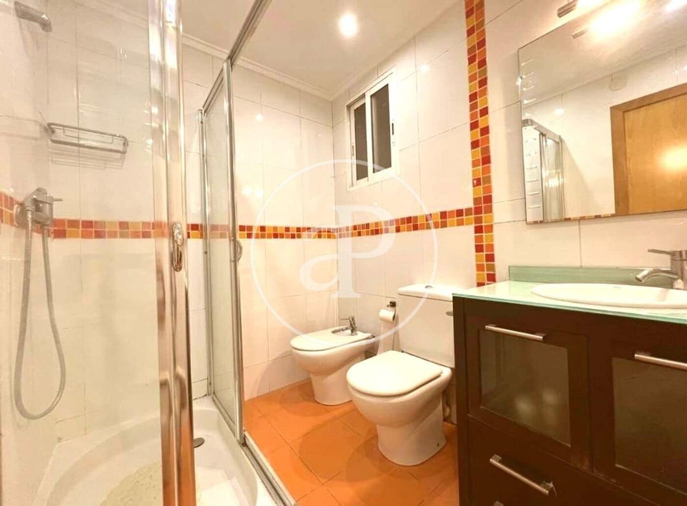 3 soveværelse Lejlighed til leje i Valencia by - € 1.600 (Ref: 9403482)