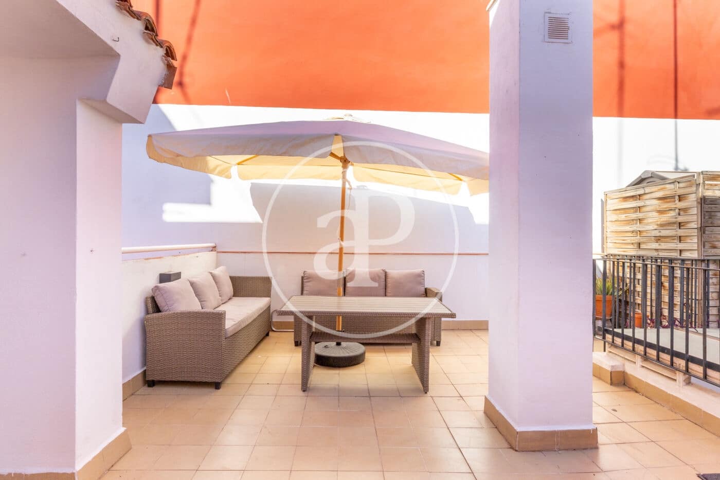 2 sovrum Lägenhet att hyra i Valencia stad - 2 250 € (Ref: 9406706)