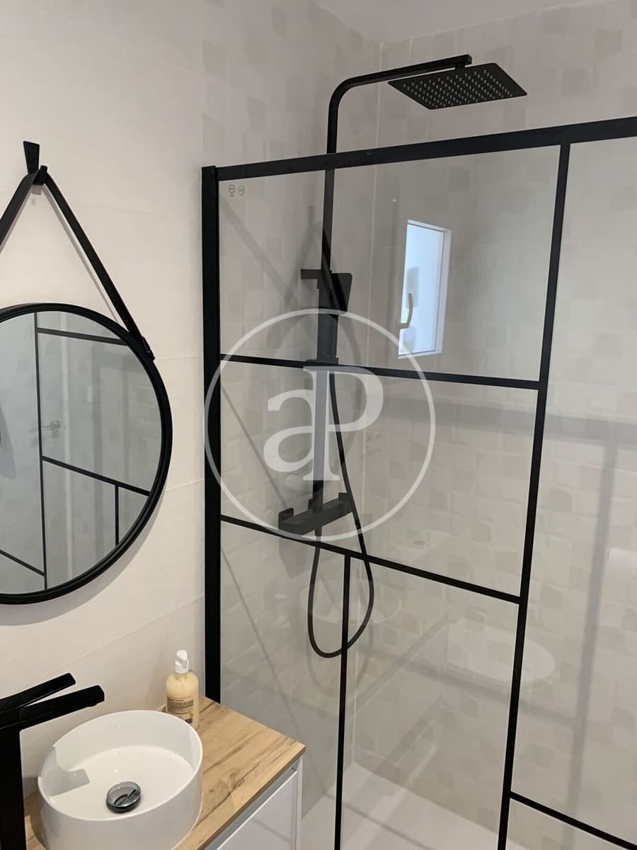 3 soverom Villa til leie i Calicanto med svømmebasseng - € 2 100 (Ref: 9411052)