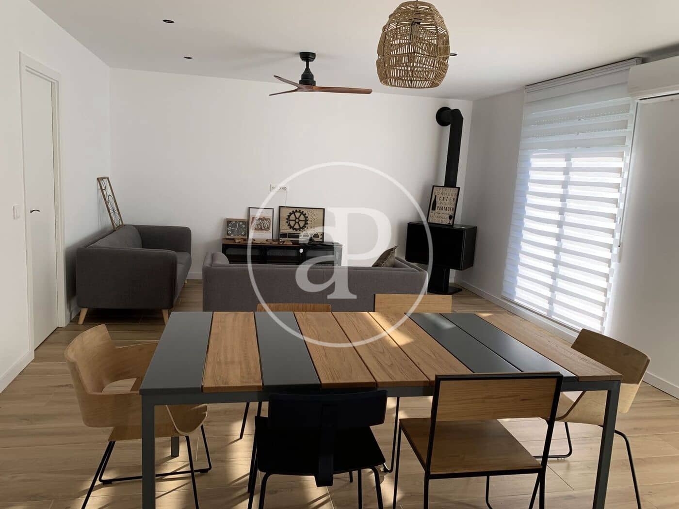 3 soverom Villa til leie i Calicanto med svømmebasseng - € 2 100 (Ref: 9411052)